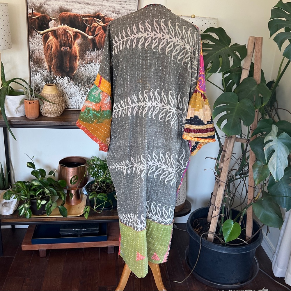 Kantha India Sari Colorful Bell Sleeve Kimono Robe OS NWOT - Picture 8 of 16